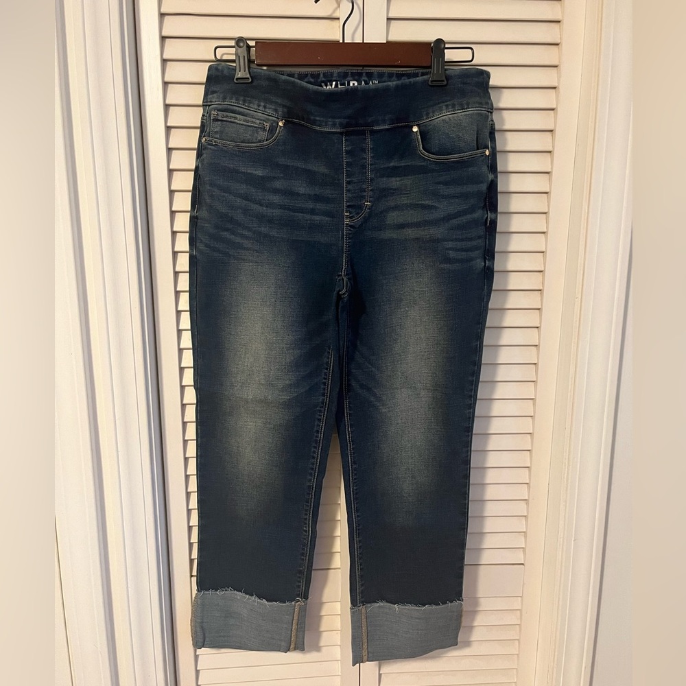 NWT WHBM Capri Jeans size 6
